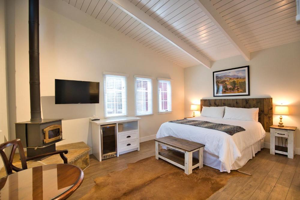 Private Cabin interior